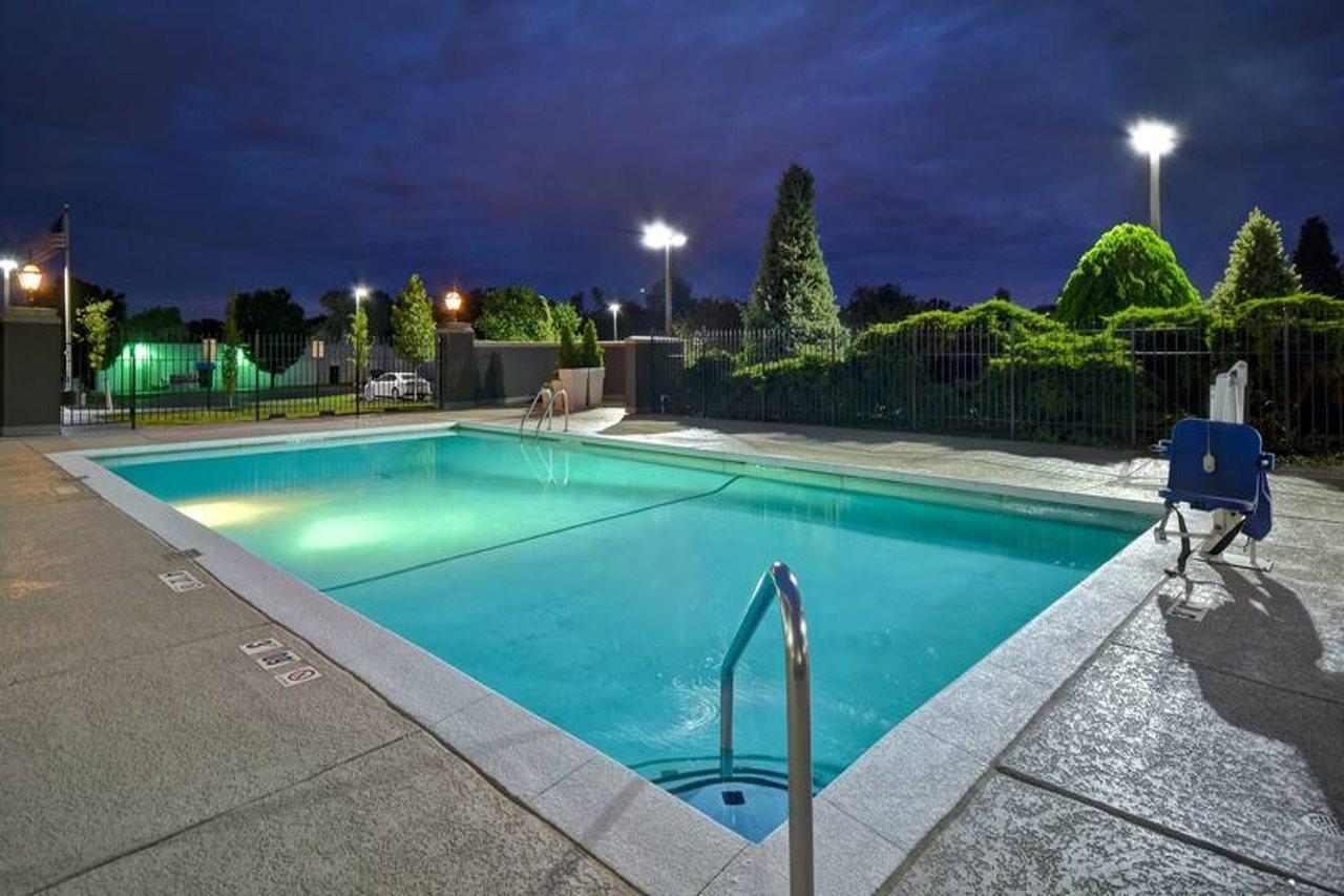 Doubletree By Hilton St. Louis Airport, Mo Hotel Woodson Terrace Ngoại thất bức ảnh